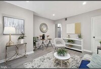 Building Photo - 1721 Gales Pl NE