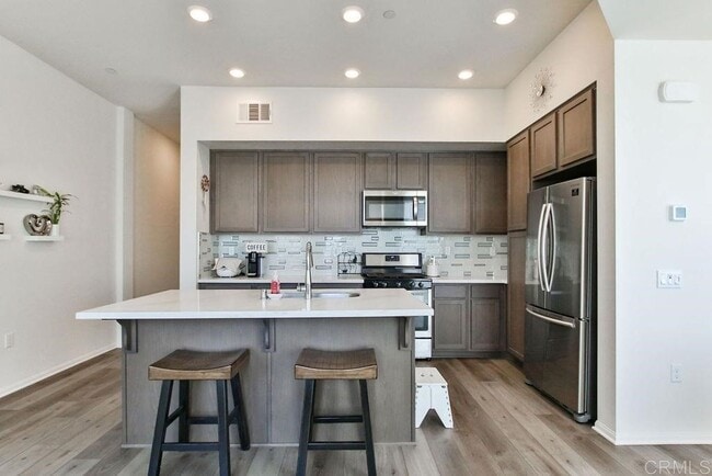 Building Photo - Newer 3 Bedroom Townhouse Near Otay Ranch ...