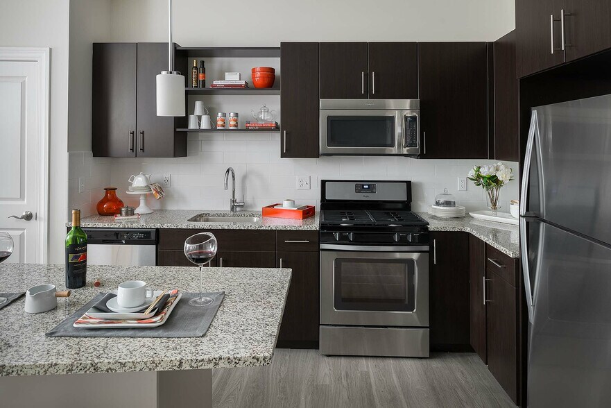 Interior Photo - Avana East Main