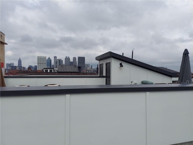 Building Photo - 314 Fair St SW