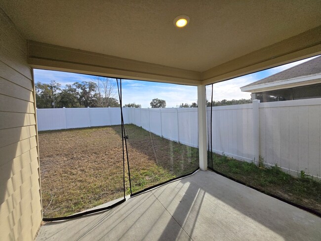 Building Photo - 4  bedroom 2 bath Home for Rent  in the He...