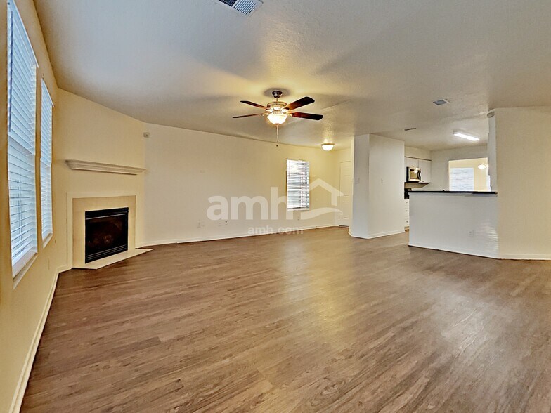 Building Photo - 1126 Deer Pass Drive