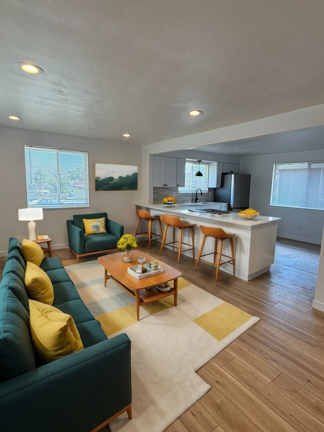 Building Photo - Gorgeous newly remodeled one 2 bedroom one bath condo