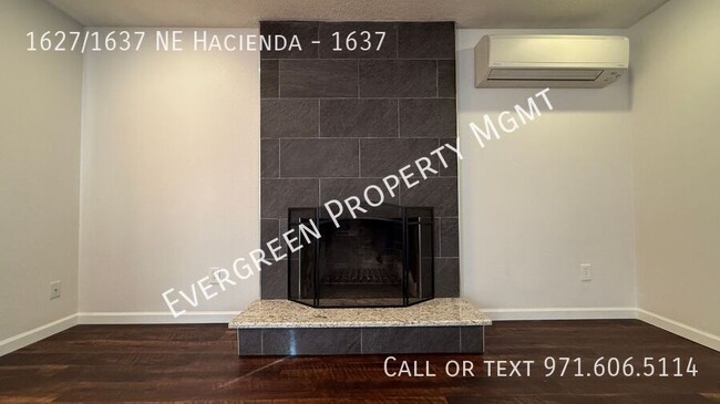 Building Photo - Modern 2BD/1.5BA Home with Fireplace, Deck...