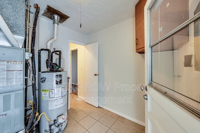 Building Photo - 3626 Ireland Ct