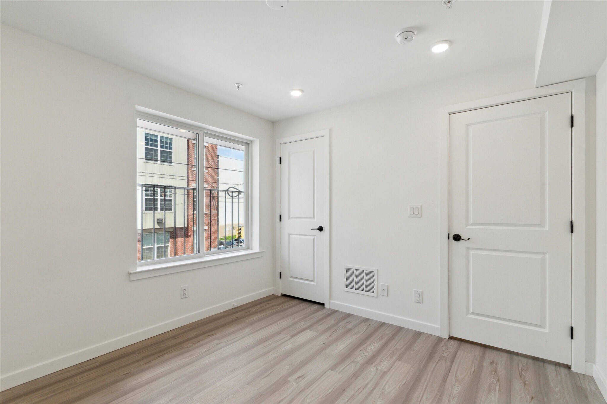 Building Photo - 1338 N 15th St