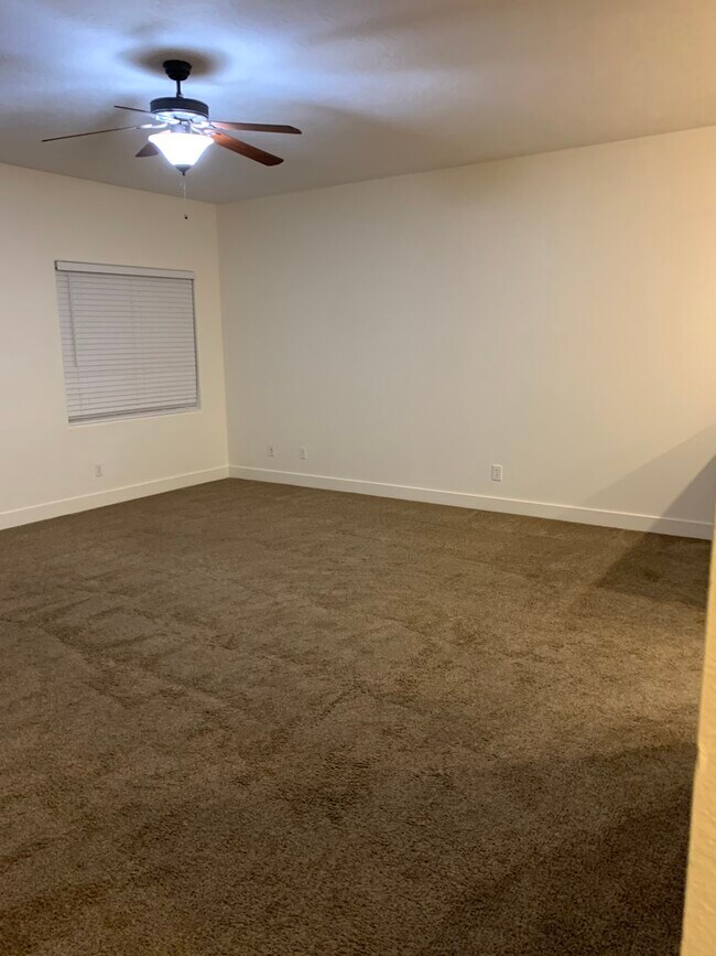 Building Photo - 2260 Cumorah Way