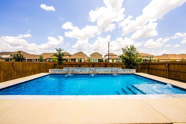 Primary Photo - Rental Home w/ a POOL!!!