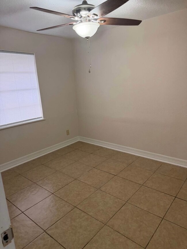 Building Photo - 3616 Ave D