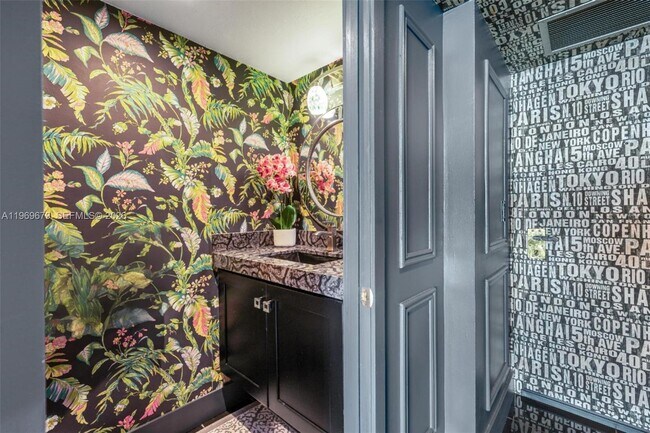 Building Photo - 555 NE 15th St