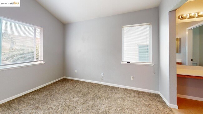 Building Photo - 1032 Twinbridge Ct