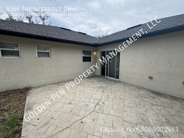 Building Photo - 9366 Thunderbolt Dr