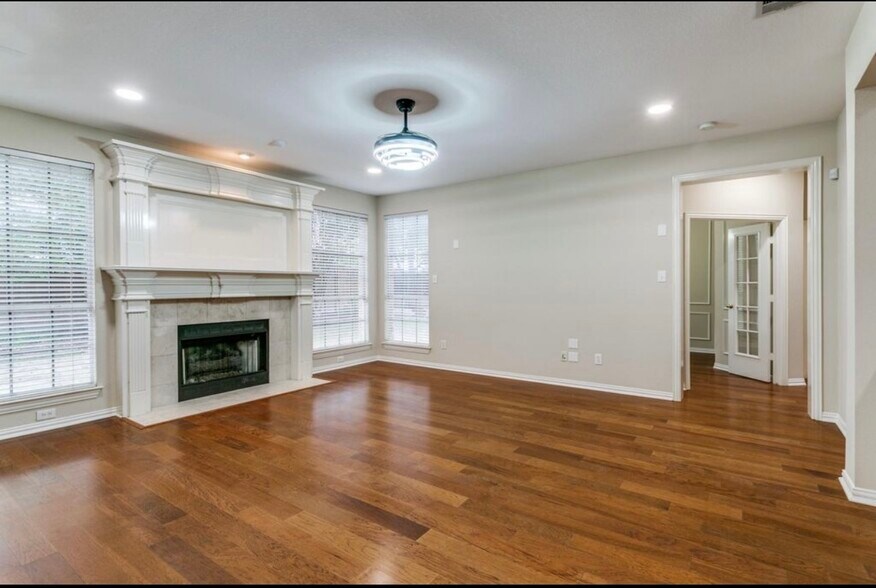 Building Photo - 602 Signet Ct