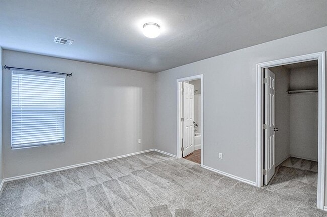 Building Photo - 1325 Quartz Pl