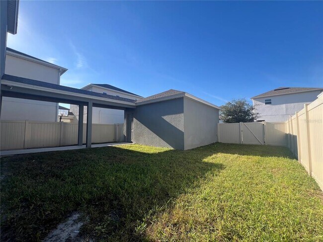 Building Photo - 5304 Lake Virginia St