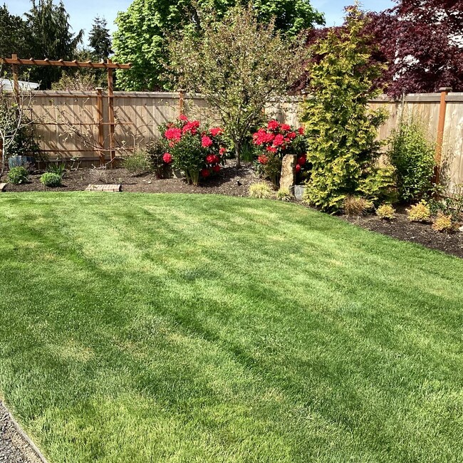 Building Photo - Charming Mukilteo Rambler in Fair Harbor