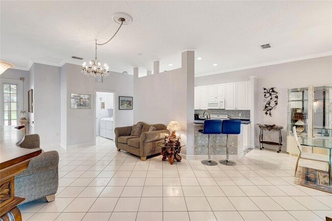 Building Photo - 2500 Castle Pines St