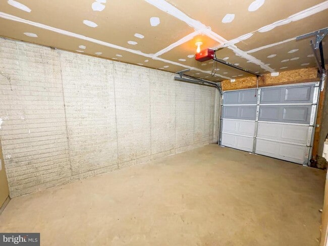 Building Photo - 4826 Buxton Cir