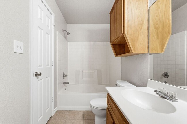 Building Photo - 3605 Westwood Dr