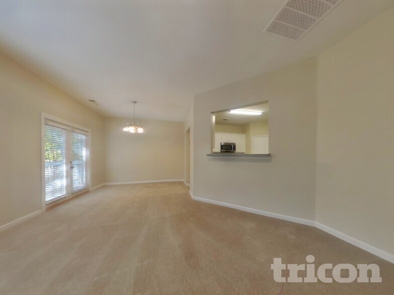 Building Photo - 111 Bethany Manor Dr