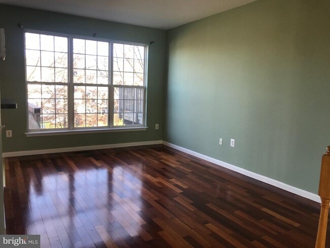Building Photo - 15707 Palermo Terrace