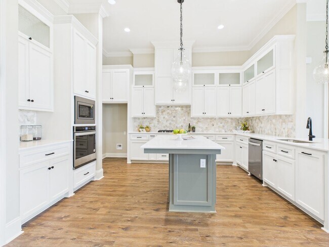 Building Photo - Stunning New Construction 4 Bed 3.5 Bath- ...