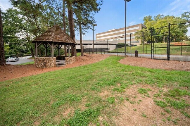 Building Photo - 3530 Piedmont Rd