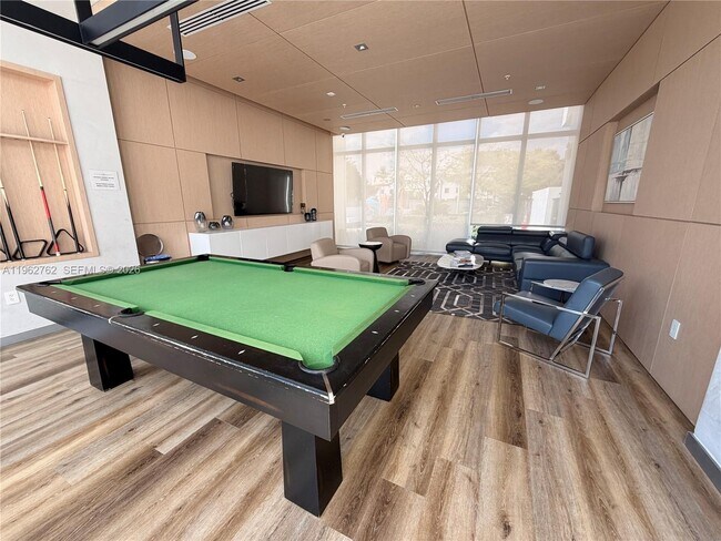 Building Photo - 10416 NW 66th St