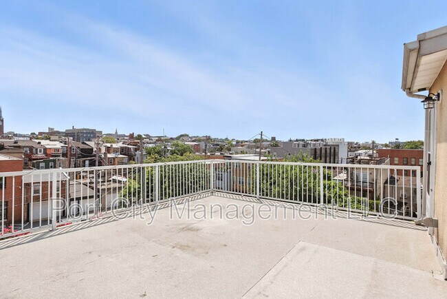 Building Photo - 1125 Race St