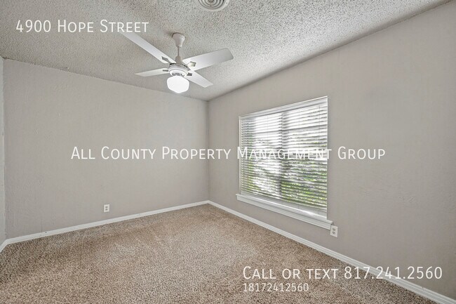 Building Photo - 4900 Hope St