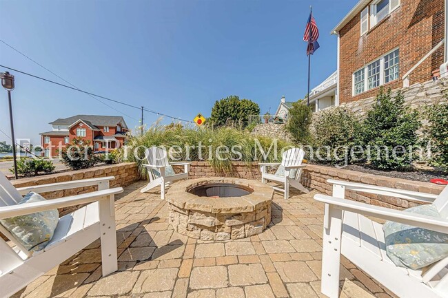 Building Photo - Coming Soon Beautiful 3 Bedroom Home with ...