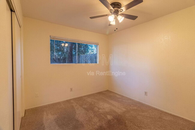 Building Photo - 5626 Blackoak Ct