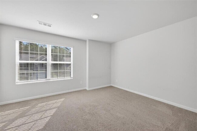 Building Photo - 7566 Jennadee Dr