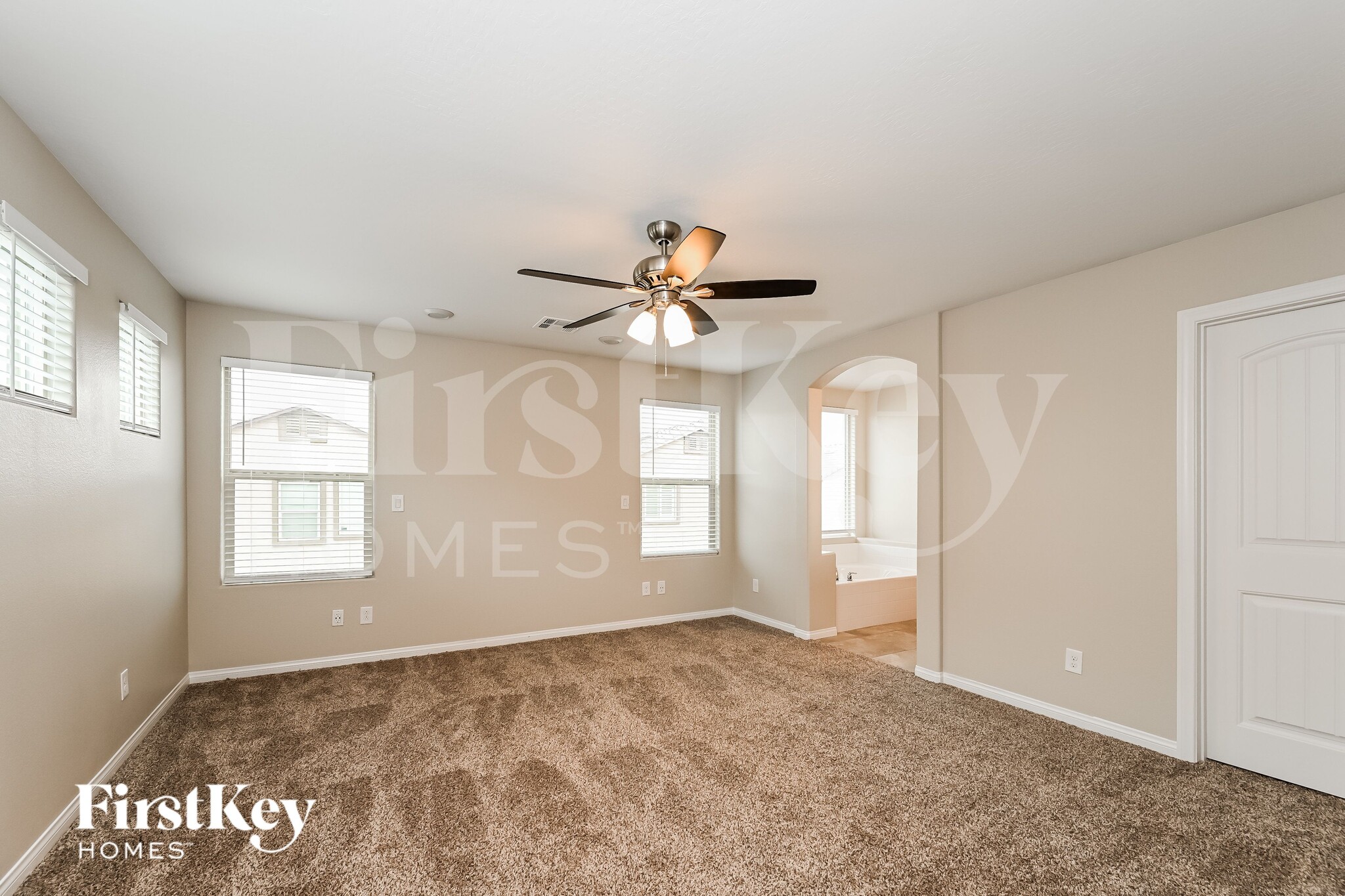 Building Photo - 9228 S Park St