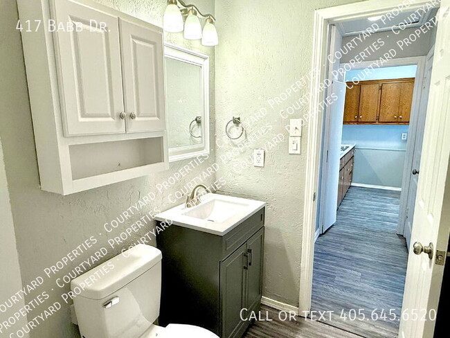 Building Photo - 417 Babb Dr