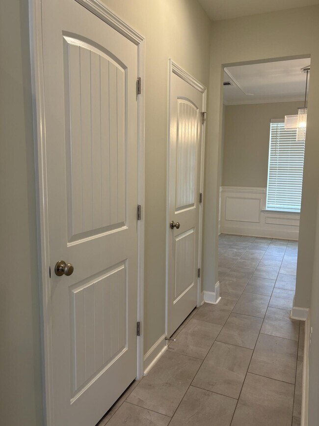 Building Photo - 5277 Copse Dr
