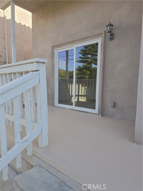 Building Photo - 515 S Helberta Ave