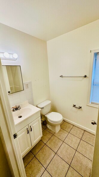 Building Photo - 70 E Cleveland Ave