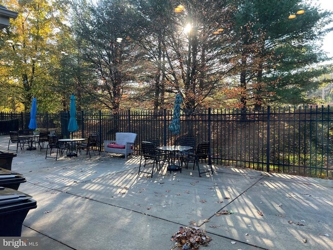 Building Photo - 2003 Connor Ct