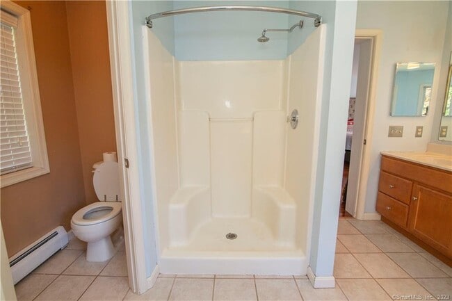 Building Photo - 82 Fowler Rd