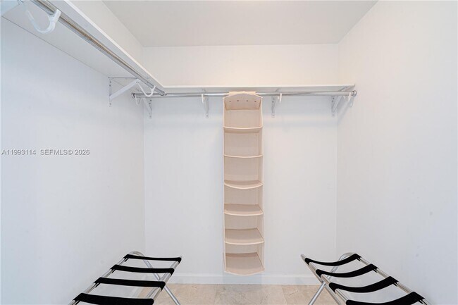 Building Photo - 495 Brickell Ave