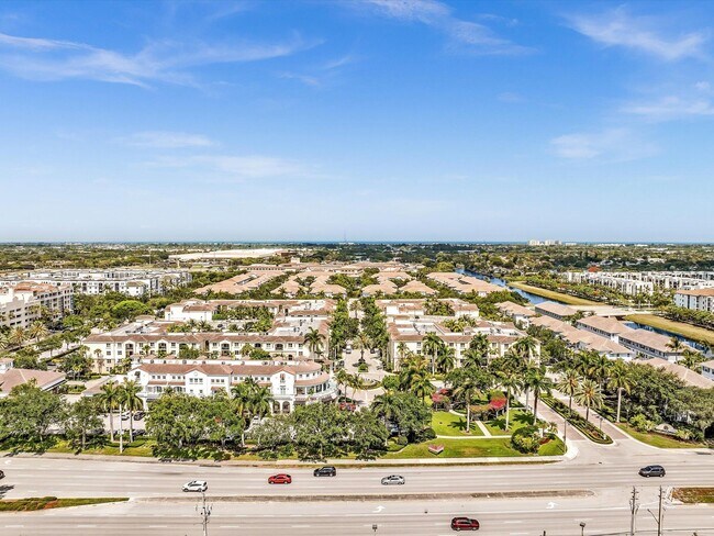 Building Photo - 4303 Renaissance Way