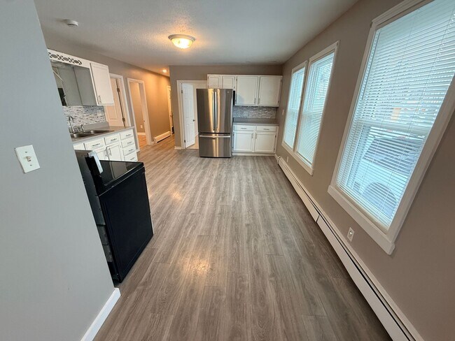 Building Photo - 100 Green St