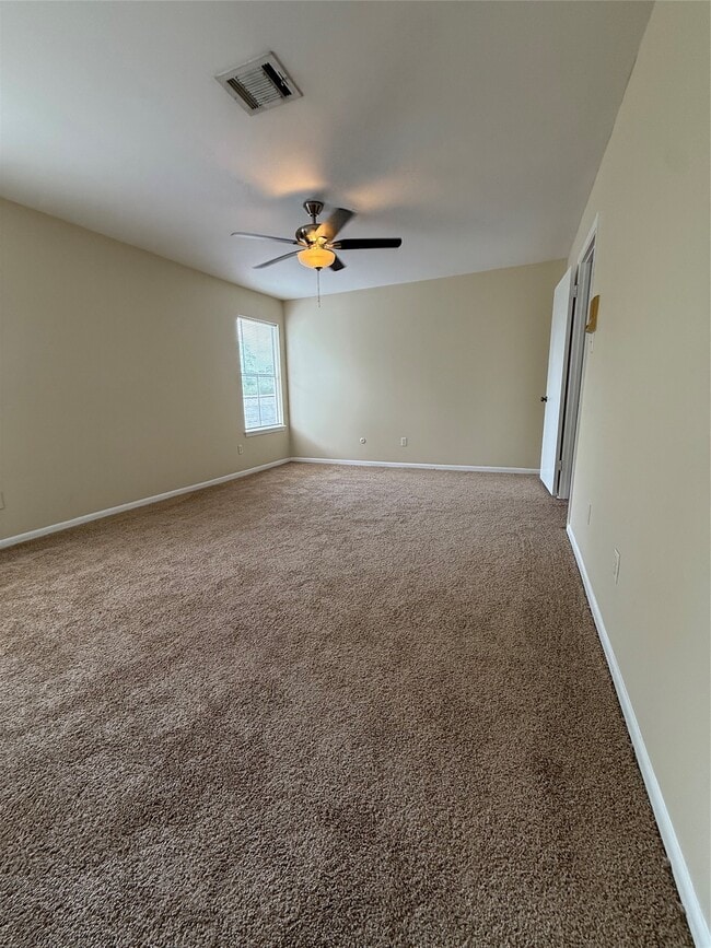 Building Photo - 17149 Beaver Springs Dr