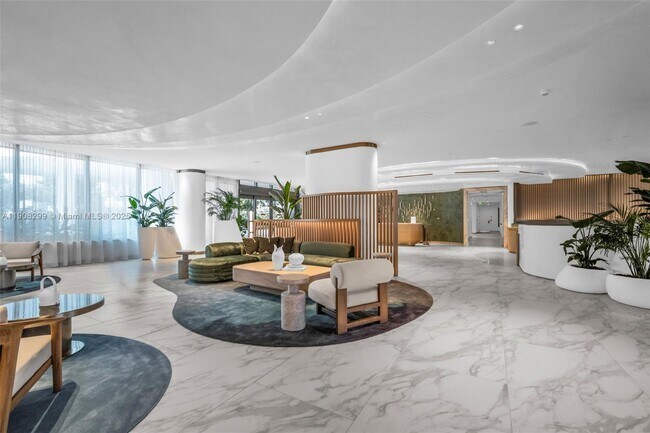 Building Photo - 900 N Ocean Blvd