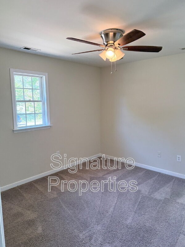 Building Photo - 5201 Hallmark Dr