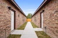 Building Photo - 4 Valeria St
