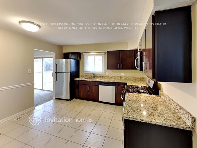 Building Photo - 15416 Ridgeland Ave