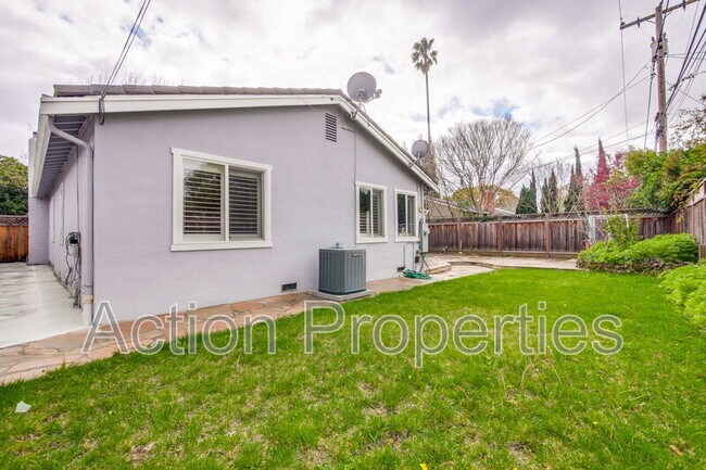 Building Photo - 1630 Alison Ave