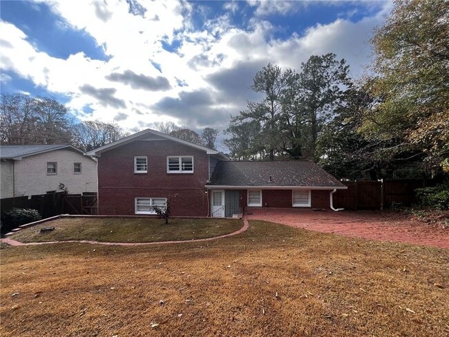 Building Photo - 4016 Elmscourt Dr